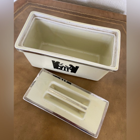 VINTAGE 1930'S HALL'S SUPERIOR TAVERN SILHOUETTE BUTTER DISH WITH COVER - Picture 4 of 11